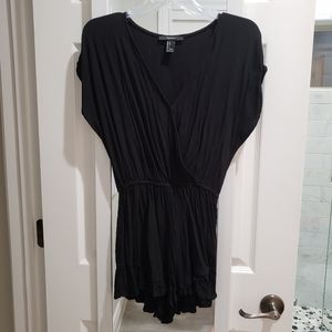 Forever 21 Black Short Sleeve Romper Size S